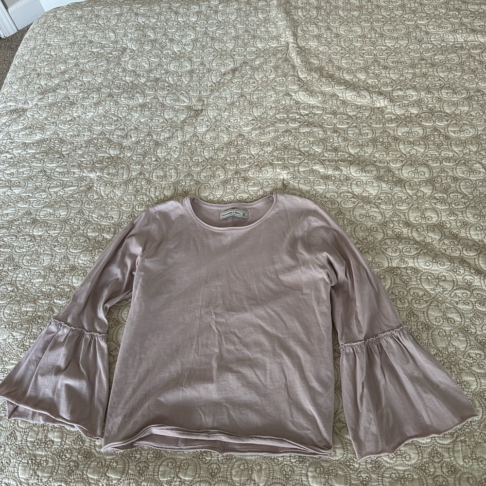 Women's Bell Sleeve Top - Light Pink
